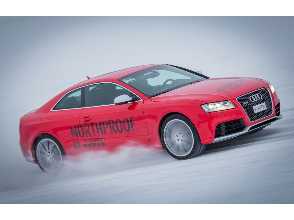 Nokian Winterreifen Ist Sehr Empfehlenswert Im Tcs Winterreifen Test 13 Und Gut Bei Test Stiftung Warentest Mit Den Bestnoten Sehr Empfehlenswert Und Gut Gehort Der Nokian Zu Den Besten Presseportal Schweiz Ch