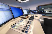 Starker Hörerzuwachs für die Radiostationen von CH Media: Radio 24 bleibt die Nummer 1 der Deutschschweizer Privatradios