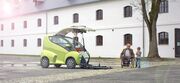 Das erste smarte Auto für Rollstuhlfahrer feiert Schweizer-Premiere