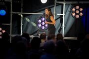 Züricherin gewinnt Excellence-Award beim Internationalen Speaker Slam 