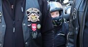 Leonie geniesst das Gefühl von Abenteuer und Freiheit als Harley-Sozius