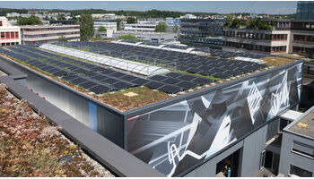 Mit 800 Quadratmetern Solarpanels für die Energiewende: Grösste Solaranlage der Stadt Opfikon eröffnet