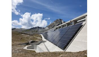 Grösste alpine Solaranlage der Schweiz vollständig in Betrieb