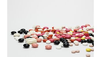 Einsparungen bei Medikamenten mildern Prämienschock
