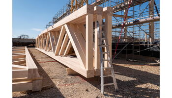 Holz boomt: ZürichHolz AG nimmt neues Kapital auf