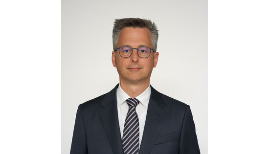 Mewa-Gruppe beruft Dr. Christian Funk zum neuen Vorstandsvorsitzenden Mewa-Gruppe beruft Dr. Christian Funk zum neuen Vorstandsvorsitzenden
