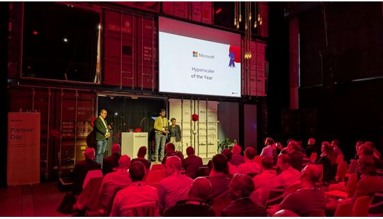 Red Hat zeichnet Schweizer Partner des Jahres aus Red Hat zeichnet Schweizer Partner des Jahres aus