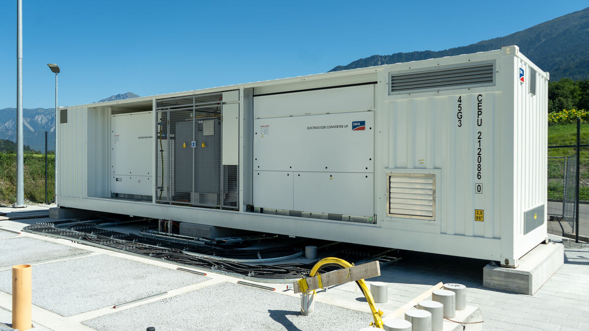 Neue-Wasserstoffproduktionsanlage-in-Domat-Ems-Ein-Schritt-Richtung-Energiestrategie-2050