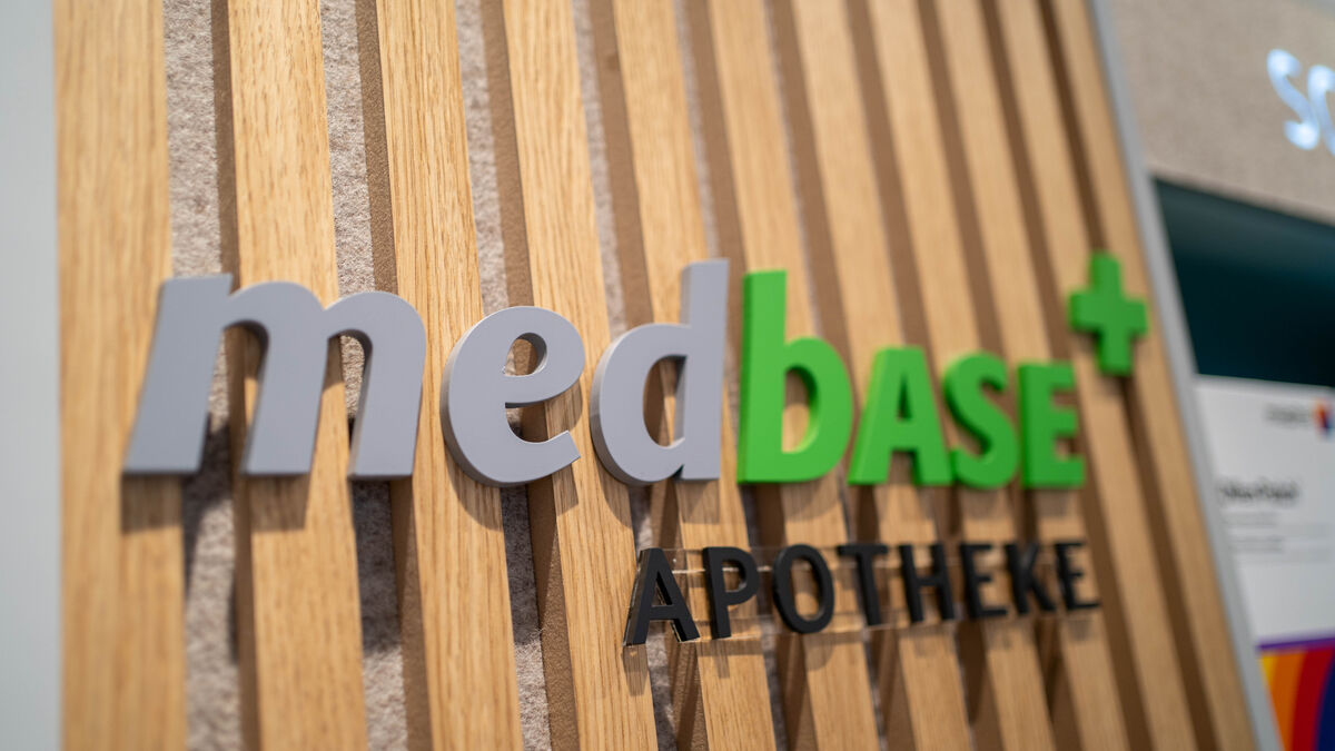 Neue-Anlaufstelle-f-r-Gesundheitsfragen-im-S-ntispark-Medbase-Apotheke-Abtwil-er-ffnet-am-22-April-2025