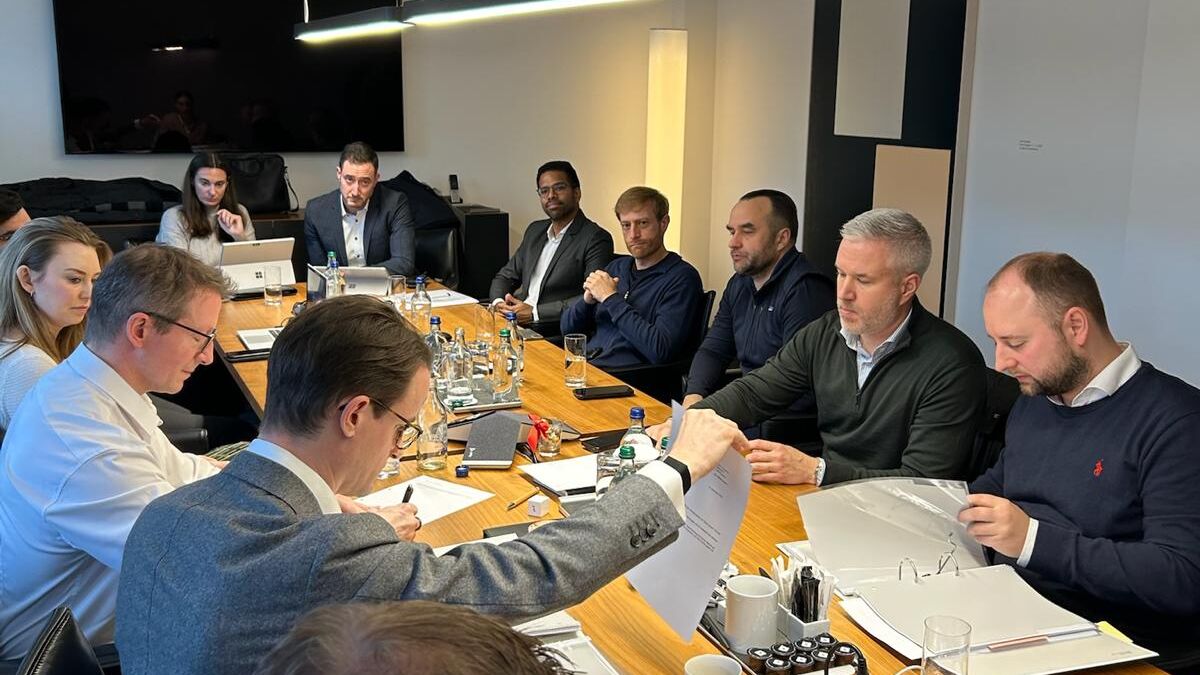 TIC-Holding-Schweiz-erwirbt-Anteile-an-Vibro-Consult