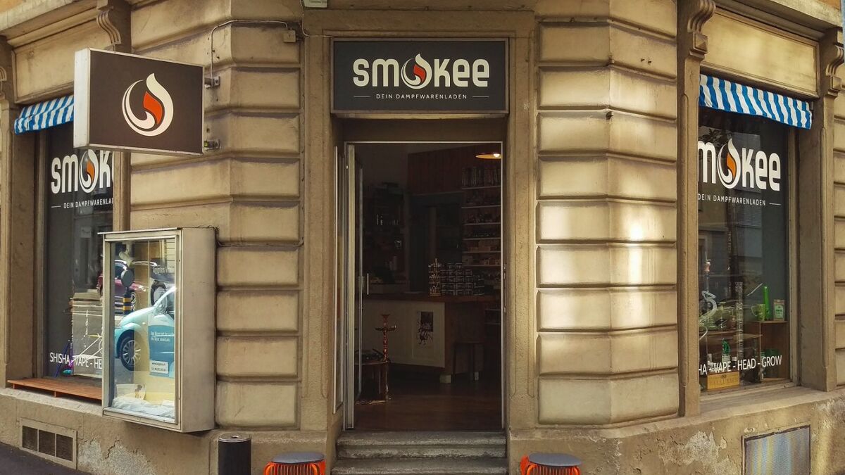 CBD-Vapes-Shisha-Zehn-Jahre-Regulierungswandel-im-Schweizer-Fachhandel-f-r-Tabak-CBD-und-Vapes