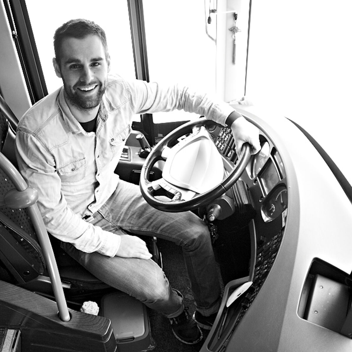 Busfahrer & Lkw Fahrer für die Schweiz Presseportalschweiz.ch
