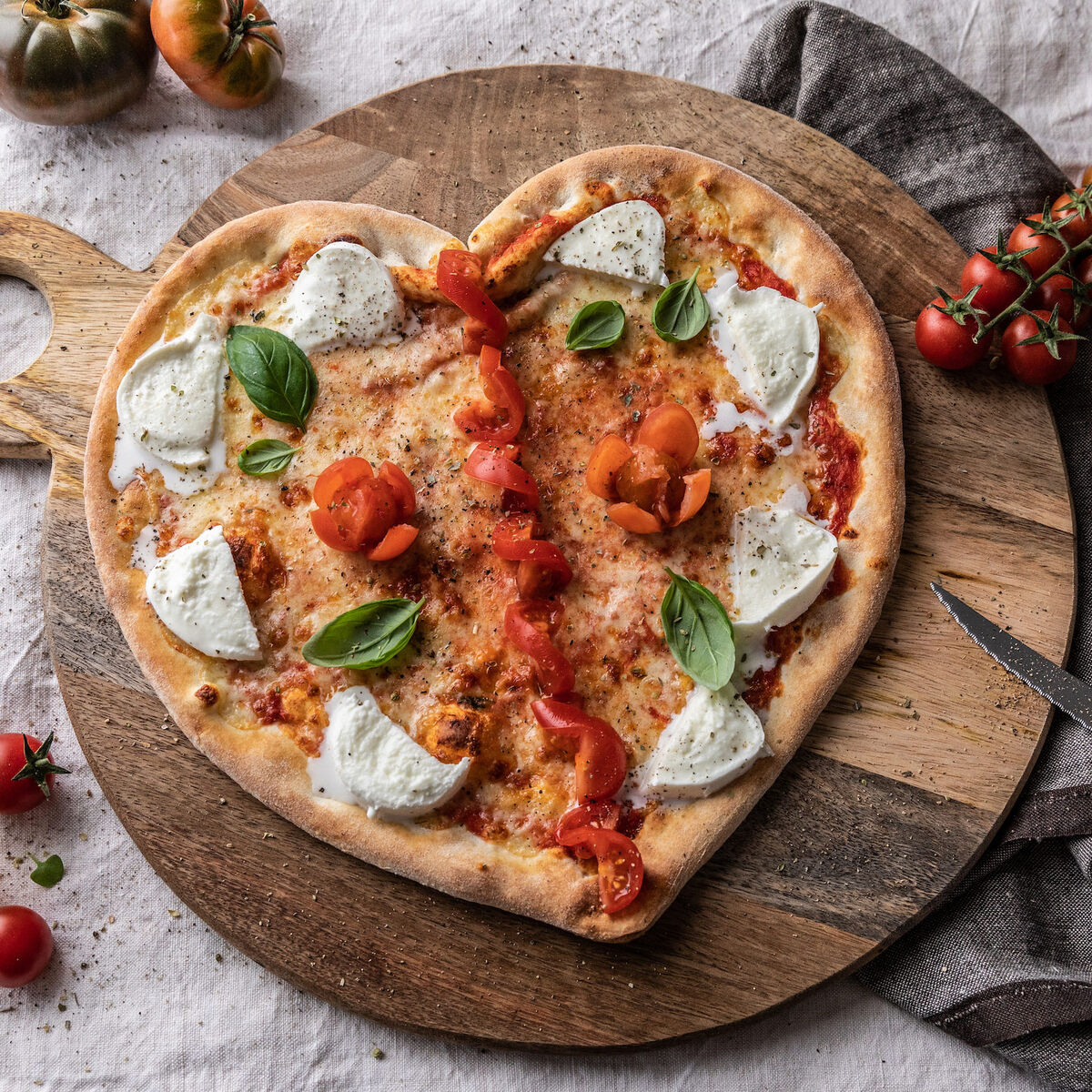Das Perfekte Liebesdinner Mit Eat Ch Herzformige Pizza Zum Valentinstag Presseportal Schweiz Ch