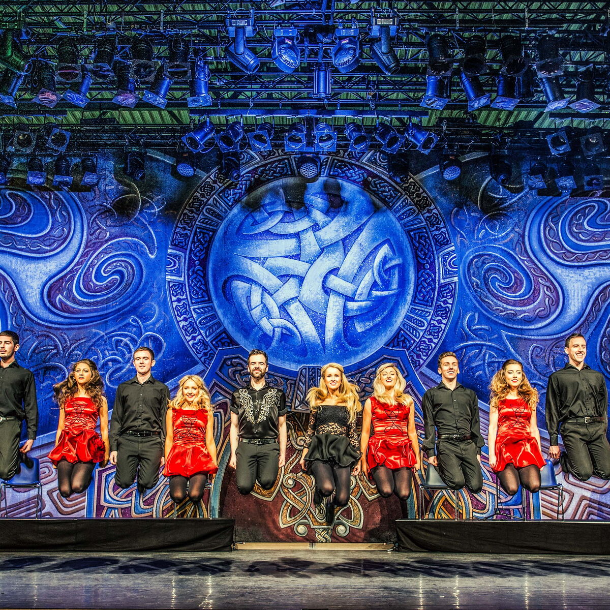 Erfolgreiche JubiläumsTour Rhythm of the Dance begeistert die Schweiz Presseportalschweiz.ch Erfolgreiche JubiläumsTour Rhythm of the Dance begeistert die Schweiz Presseportalschweiz.ch