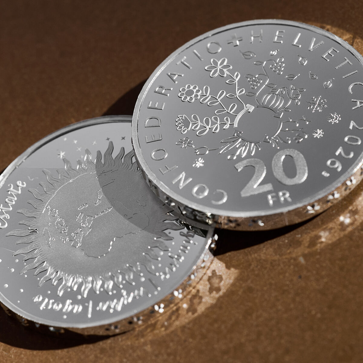 Ausgabe der neusten Sondermünze: Swissmint beleuchtet mit Silbermünzserie die Schönheit der vier Jah...
